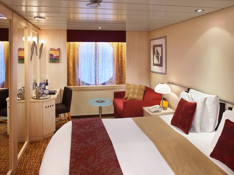 Deluxe Oceanview Stateroom